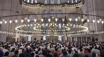 Diyanet açıkladı! İşte il il bayram namazı saatleri