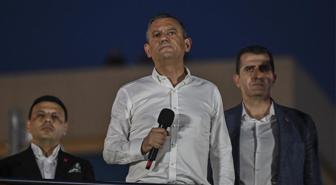 Özel'den namaz çıkışı sert sözler: Bin pişman ederim