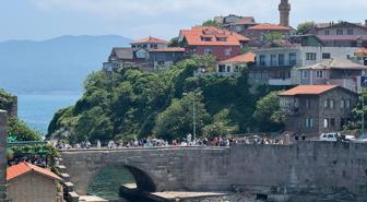 Amasra, bayram tatilinde nüfusunun 10 katı misafir ağırlıyor