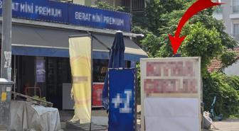 Tekel bayisinde 'kıyma çekilir' afişi