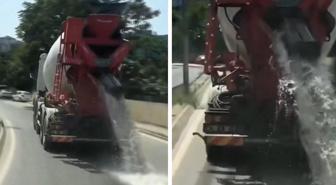 İstanbul'da hafriyat kamyonu betonlu suyu yola döktü