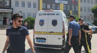 Okulda silahlı saldırıya uğrayan öğretmen hayatını kaybetti