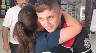 Sınava geç kalan öğrencinin imdadına Yunus Polisi yetişti