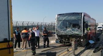 Haliç Köprüsü'nde metrobüs kazası
