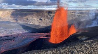 Hawaii'de Kilauea Yanardağı lav püskürtmeye devam ediyor