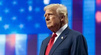 Donald Trump: İran rejimi İran'ı tekrar büyük yapamıyorsa, neden bir rejim değişikliği olmasın?