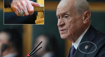 Bahçeli'nin yüzüğü ve rozeti dikkat çekti! İşte üzerindeki mesaj