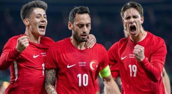 Maaşı da 3 katına çıkacak! Dünya devinden milli yıldızımıza 5 yıllık yeni sözleşme
