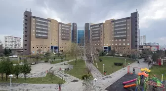 18 yıl sonra başkasının çocuğu olduğunu öğrendi! Şimdi gerçek ailesini arıyor