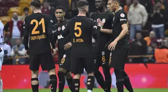 Galatasaray'da ayrılıklar üst üste! Halil Dervişoğlu'nun yeni takımı belli oldu