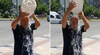 Hava sıcaklığının 45 dereceyi bulduğu kentte vatandaşlar böyle serinledi