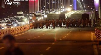Siyaset Bilimci Aslan, 15 Temmuz'da yaşananları değerlendiriyor