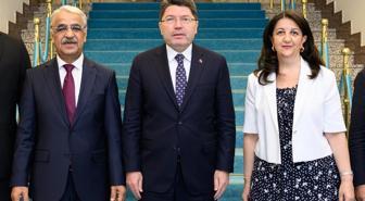 DEM Parti heyeti, Adalet Bakanı Tunç ile görüştü: Süreçte komisyon aşamasına geçildi