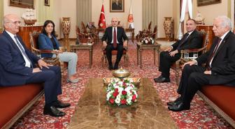 Komisyon için ilk adım! Kurtulmuş, Meclis Başkanvekilleri ile bir araya geldi
