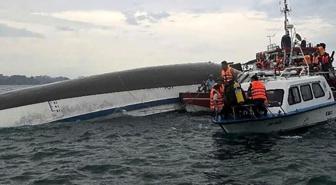 Vietnam'da tur teknesi alabora oldu: 27 ölü