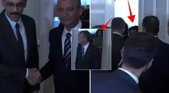 Özgür Özel - İbrahim Kalın görüşmesine damga vuran isim! Kapının arkasına geçip...