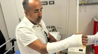 Yıldız futbolcunun çektiği şut kolunu kırdı