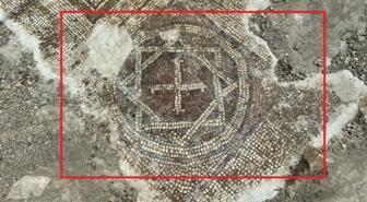 Diyarbakır'da mezar kazısında Davut Yıldızı mozaik ve 6 satırlık dilekçe yazısı ortaya çıktı