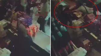 Ürünü müşteriye fırlattı, müşteri kasiyere yumrukla saldırdı