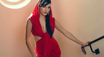 Hande Erçel uzun süre sonra bikinili objektiflere yansıdı