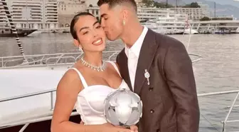 Ronaldo, 2 çocuğunun annesi olan sevgilisine 9 yıl sonra evlilik teklifi etti