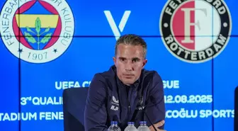 Kazanırlarsa sevinecek mi? Van Persie'den olay açıklama
