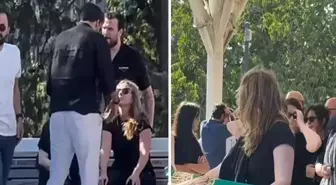 Ünlü oyuncu Hayal Köseoğlu, babasını son yolculuğuna uğurladı