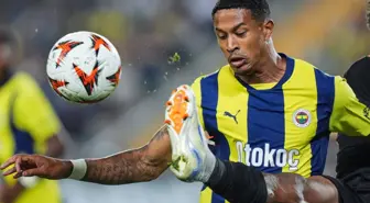 Maç biter bitmez telefona sarıldı! Feyenoord'a olay gönderme