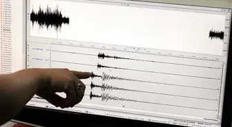 Beşik gibi! Balıkesir Sındırgı'da yine deprem oldu