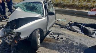Erzincan'da feci kaza! Araçlar hurdaya döndü, ölü ve yaralılar var