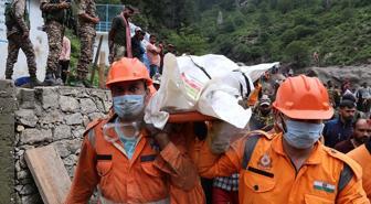 Hindistan'da sel felaketi: 60 kişi hayatını kaybetti