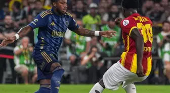 90+4'te penaltı kaçtı! Fenerbahçe sezona kayıpla başladı