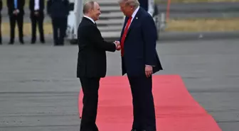 Alaska'da tarihi görüntüler! Trump ve Putin 6 yıl sonra yan yana
