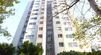 Kaynanalar'ın 'Döndü'sü Defne Yalnız, 3+1 evinde nostaljik bir yaşam sürüyor