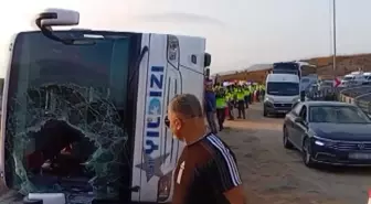 Kuzey Marmara Otoyolu'nda yolcu otobüsü devrildi: 3 ölü 20 yaralı