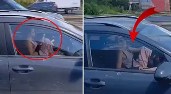Sürücüdeki rahatlığa bak! Trafikte akılalmaz görüntüler