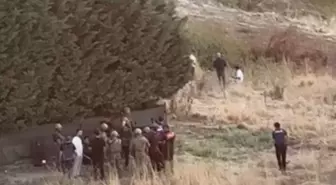 Boşanma aşamasındaki eşini vurup silahı kendi başına dayadı: 5 saatte ikna edildi