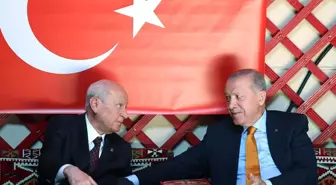 Cumhurbaşkanı Erdoğan ve Bahçeli'den 'Araları açık' dedikodularını bitiren pozlar