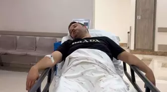 Gazeteci, eski vekilin cenazesinde darbedilip hastanelik oldu