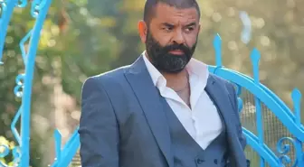 Ünlü oyuncu Bülent Şakrak, genç sevgilisiyle doğum gününde aşk tazeledi