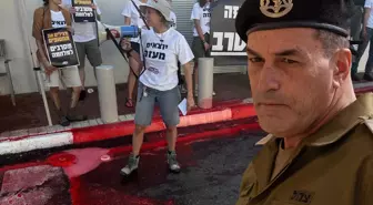 İsraillilerin sabrı taştı, protestocular Genelkurmay Başkanı Zamir'in evini bastı
