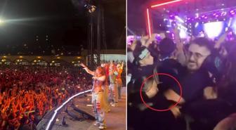 Manifest konserinde istenmeyen görüntü! Tokat anı kamerada