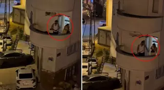 Balkona iç çamaşırı ile çıktı, komşuları uyarınca tüfekle geri döndü