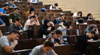 AK Parti, İstanbulkart öğrenci indirimini geri aldı