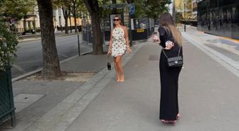 Hadise Paris sokaklarını podyuma çevirdi