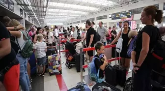 Seyahatler iptal edildi, Türkiye apar topar rotadan çıkarıldı