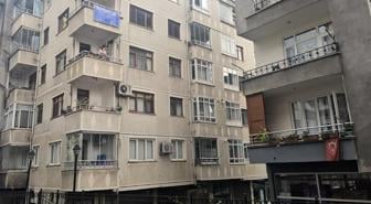 10 günlük bebek, babasının kucağındayken 5. kattan düşerek can verdi