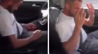 Trafiği tehlikeye soktu! Yolun ortasında uyudu, o anlar kameralarda