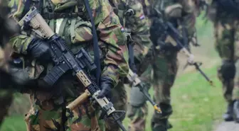 600 kişilik grup tarafından alıkonulan 45 asker serbest bırakıldı