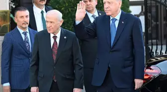 Bahçeli: Ahmet Türk göreve iade edilmeli, Ahmet Özer tahliye edilmeli